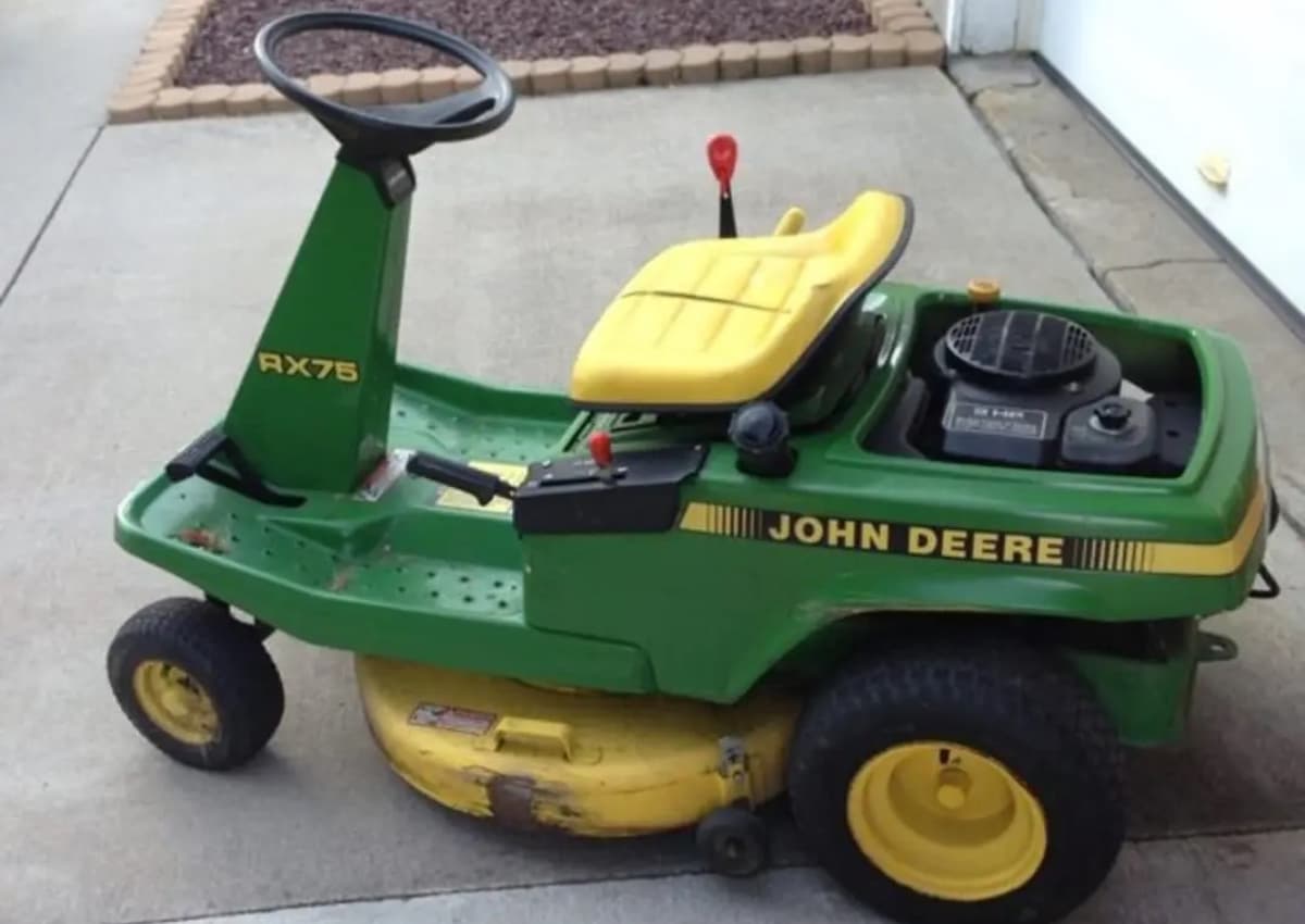 The Ultimate Guide to Lawn Mower Storage - Yard Floor