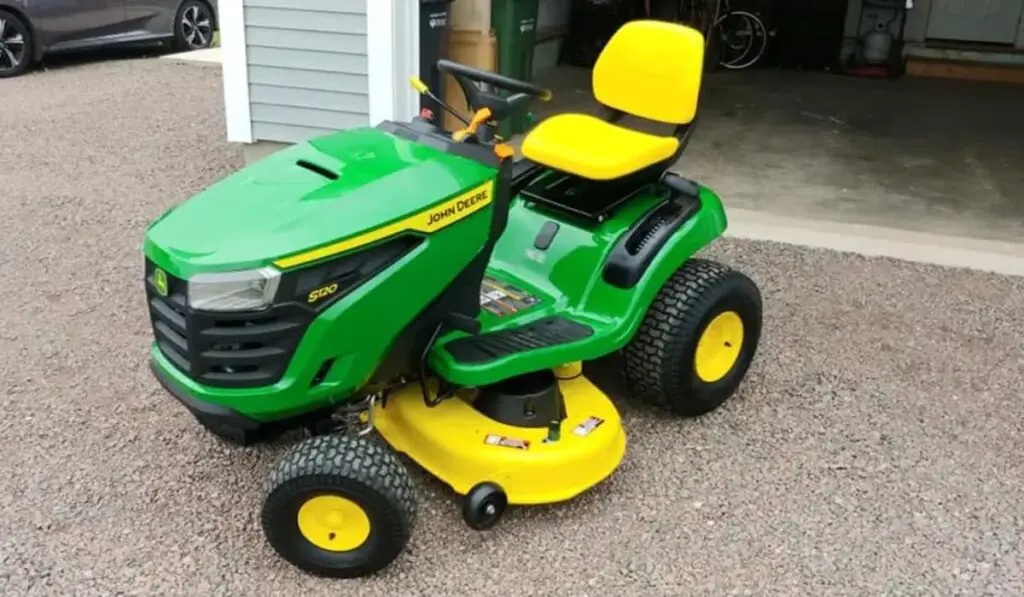 John Deere S120