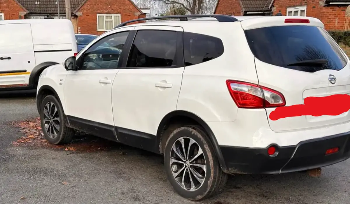 8 Common Reasons For Car Stalling When Reversing - Yard Floor